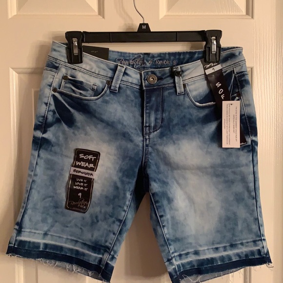 Jean Shorts Brand New - Picture 1 of 2
